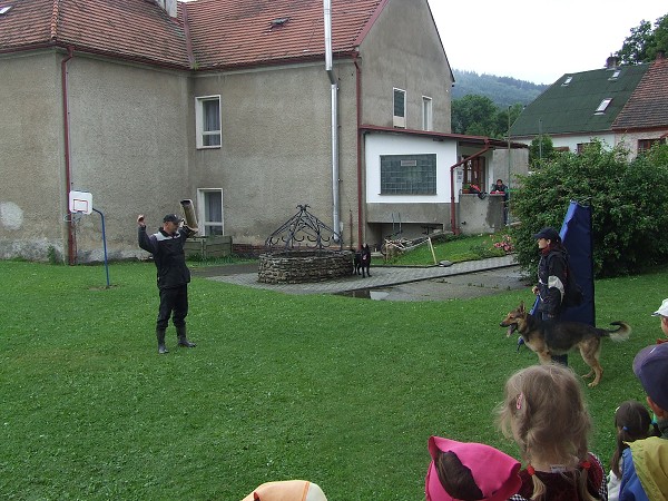 Ukázka výcviku psů 25. 6. 2009
