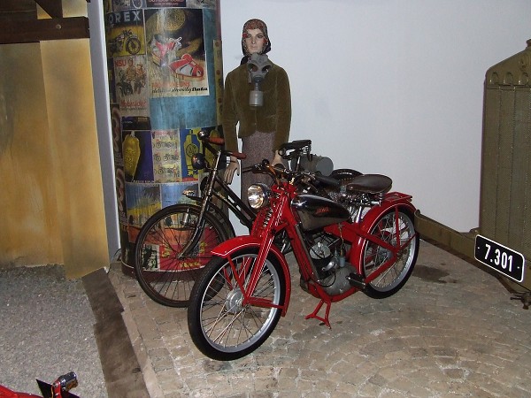 Školní výlet - Lešany 18. 6. 2010