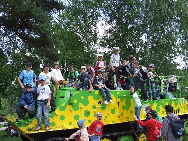 Školní výlet - Lešany 18. 6. 2010