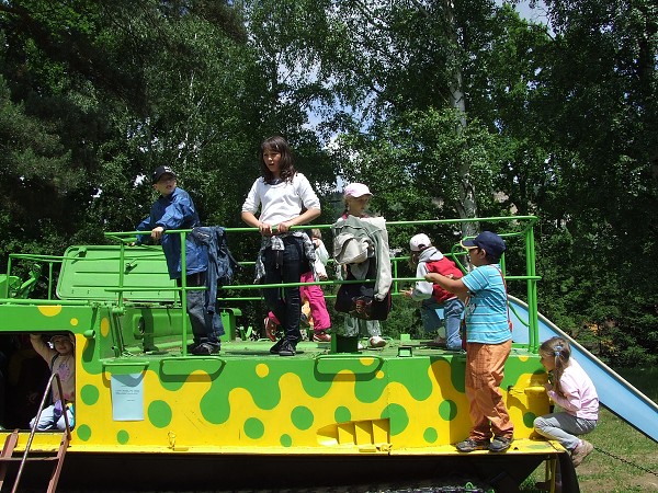 Školní výlet - Lešany 18. 6. 2010