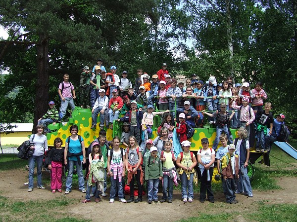 Školní výlet - Lešany 18. 6. 2010