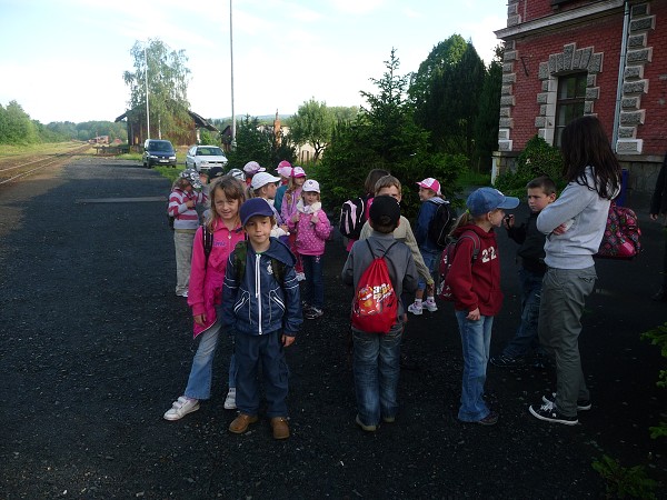 Prvňáci na poště 12. 6. 2012