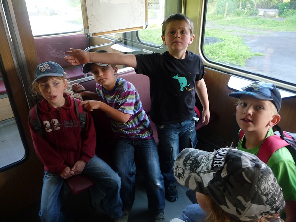 Prvňáci na poště 12. 6. 2012