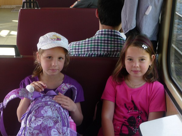 Prvňáci na poště 12. 6. 2012