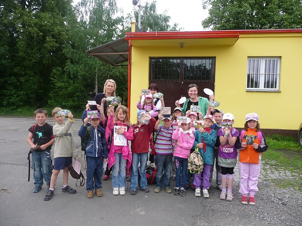 Prvňáci na poště 12. 6. 2012