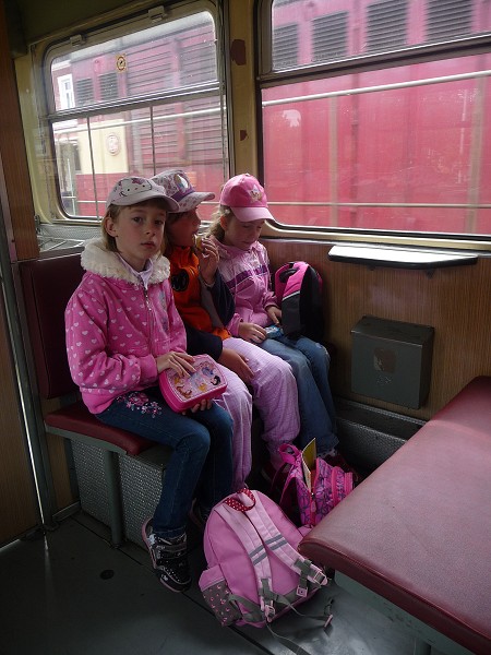 Prvňáci na poště 12. 6. 2012