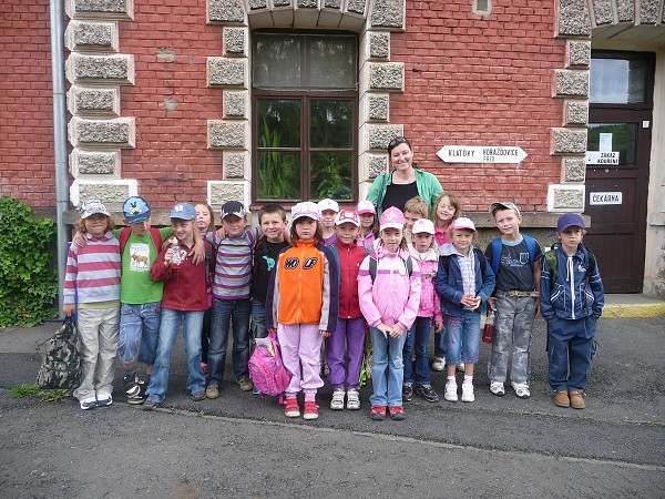 Prvňáci na poště 12. 6. 2012