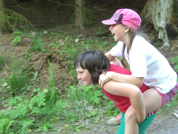 Výlet družiny na Ztracenku 13.6. 2013