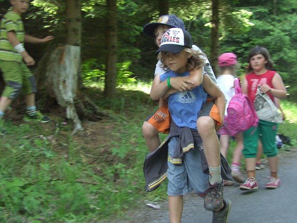 Výlet družiny na Ztracenku 13.6. 2013