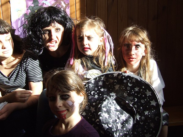 Halloween 8. 11. 2013