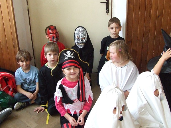 Halloween 8. 11. 2013