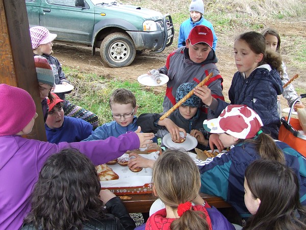Sázení jabloní 10. 4. 2014